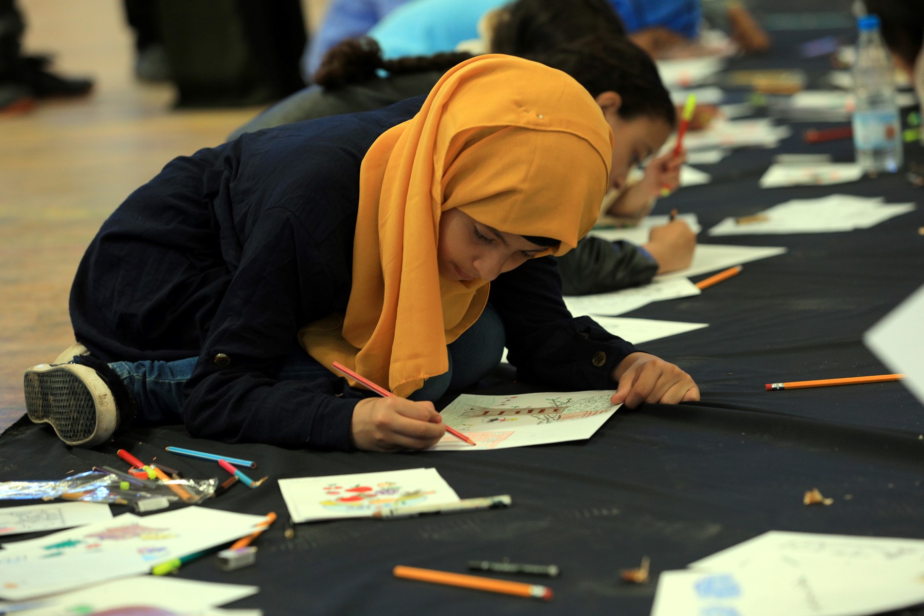 Despite War, Yemeni Artists Hold Art Exhibition | Al Bawaba