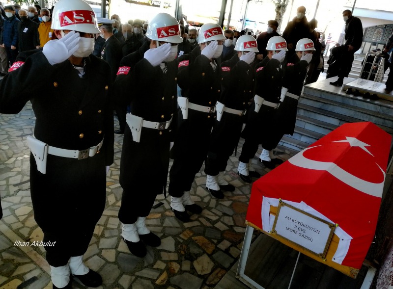 Tuba Büyüküstün’ün Dedesi, Kore Gazisi Ali Büyüküstün, 93 YAŞINDA VEFAT ETTİ