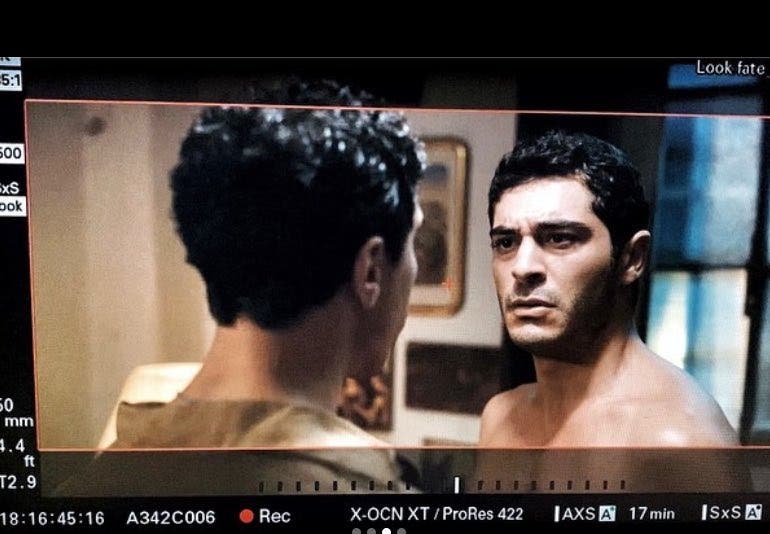 Burak Deniz topless gay üstsüz eşcinsel
