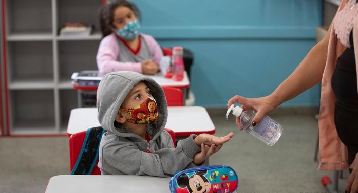 ""مناسبة لتذكر الاثار المدمرة للجائحة في يوم الطفل العالمي children's day