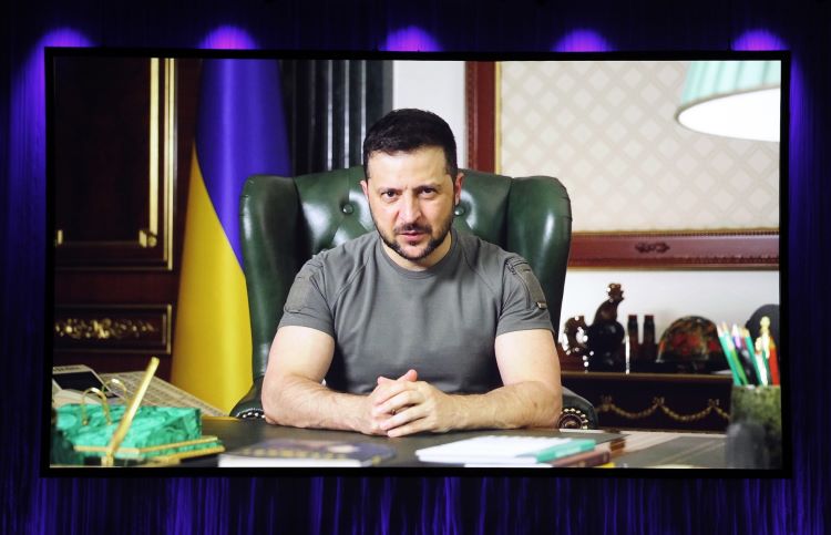 ""الرئيس الأوكراني فولوديمير زيلينسكي