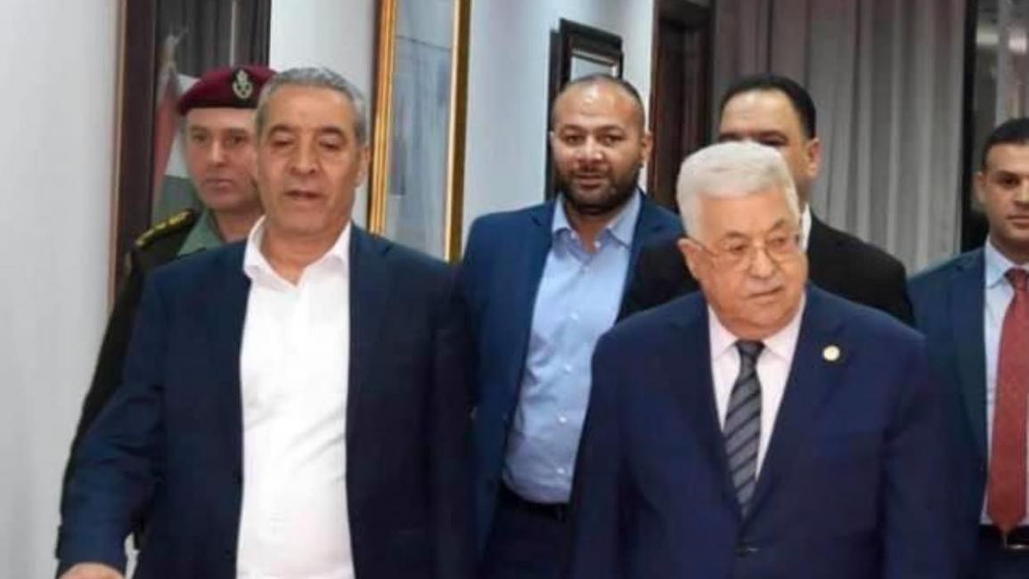 حسين الشيخ وعباس