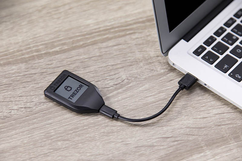 محافظ Trezor