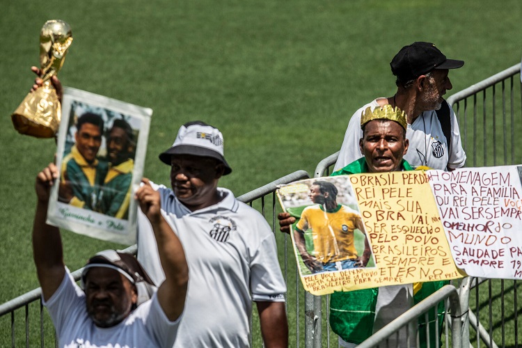 "جنازة بيليه"