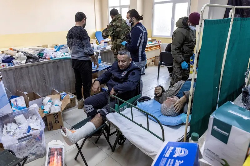"حالة هلع في سوريا نتيجة زلزال تركيا"