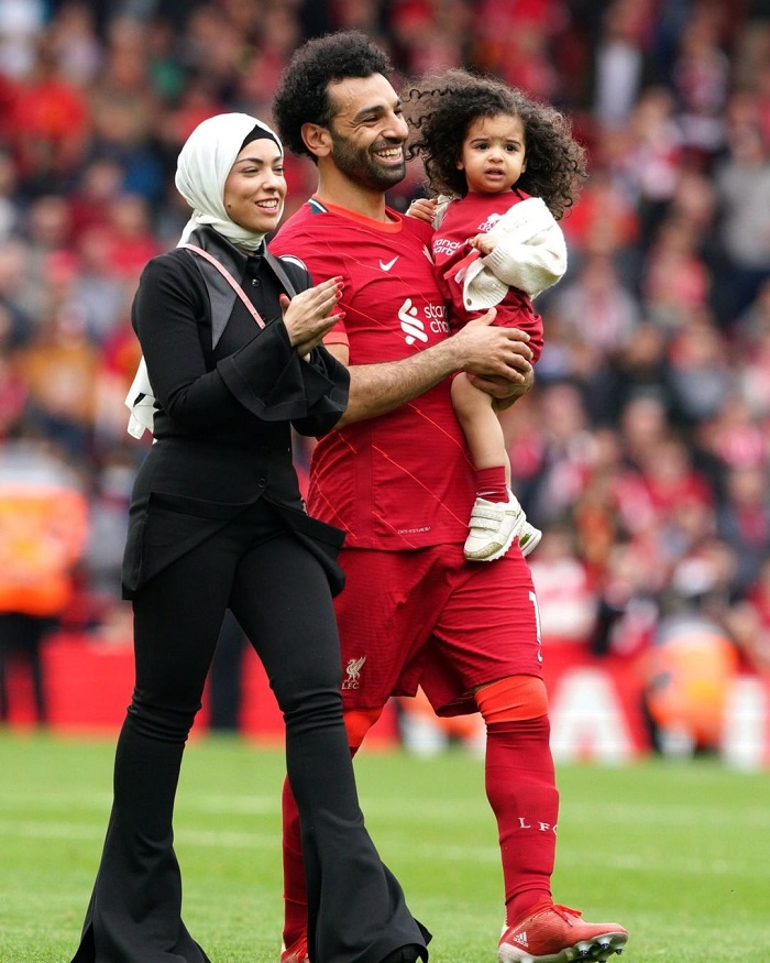 زوجة محمد صلاح تخطف الأنظار بعد خسارة وزنها