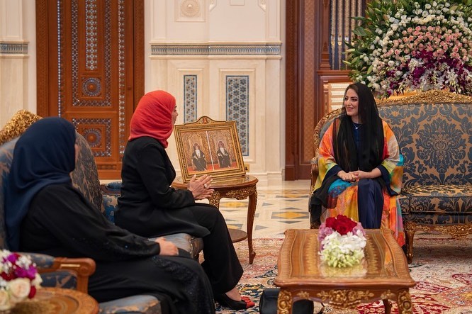 "زوجة سلطان تستقبل رئيسة البرلمان البحريني"