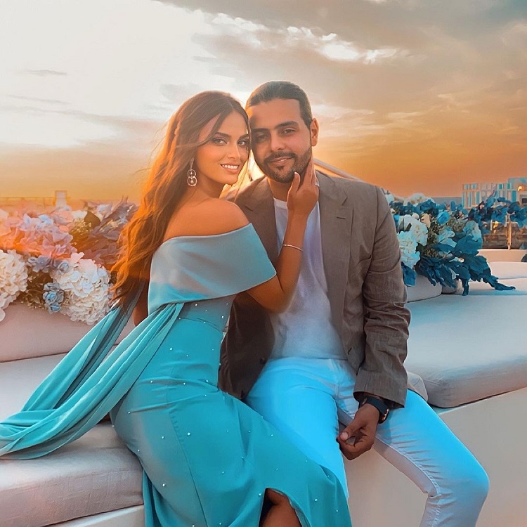 "كيناز حكيم"