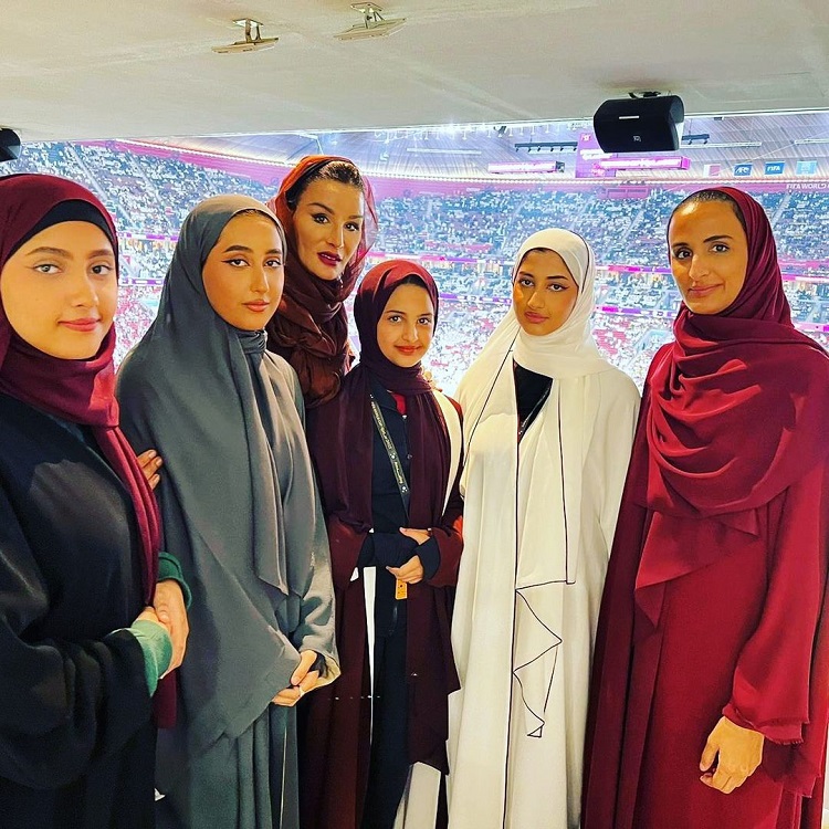 "الشيخة هند في افتتاح كأس العالم"