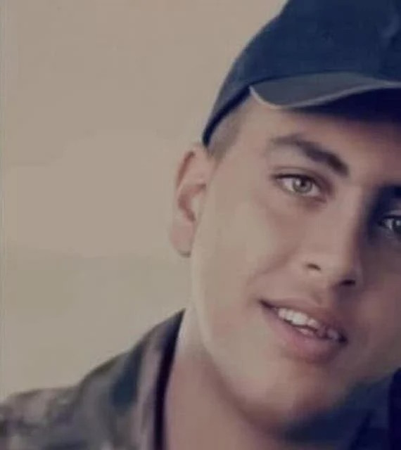 فتى الزرقاء