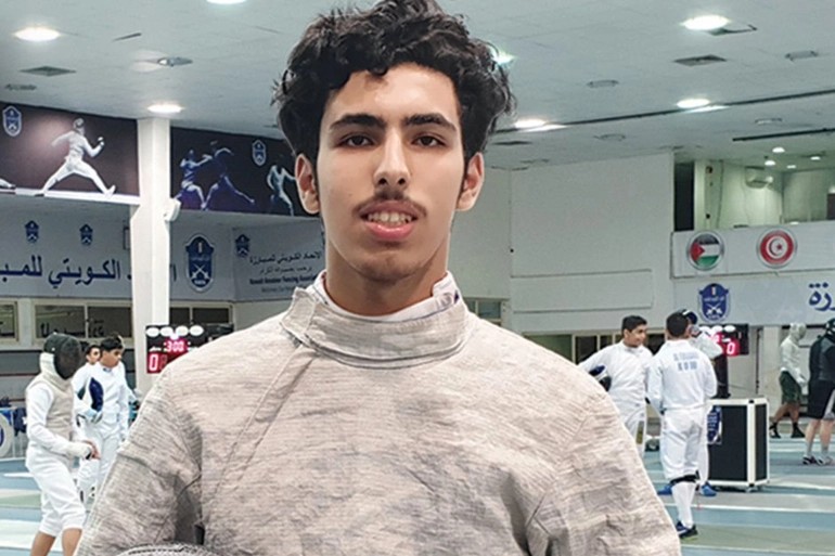 لاعب المنتخب الكويتي للمبارزة محمد الفضلي