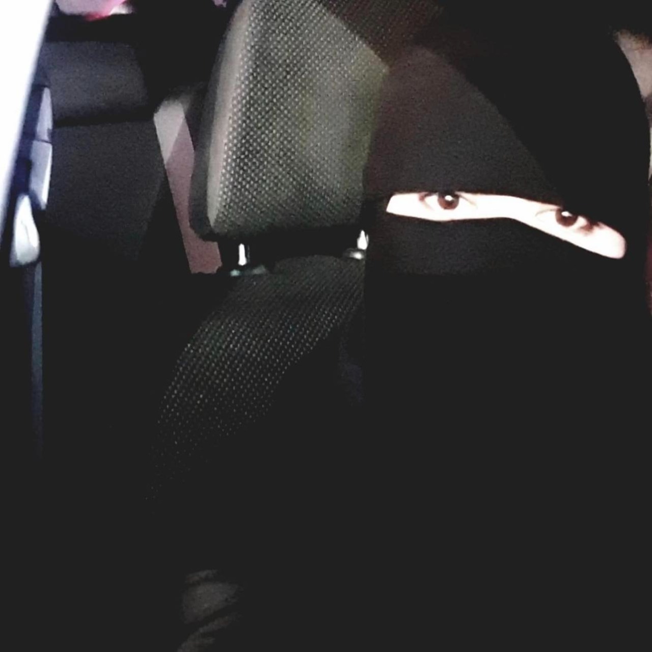 "زوجة عبد الله رشدي"