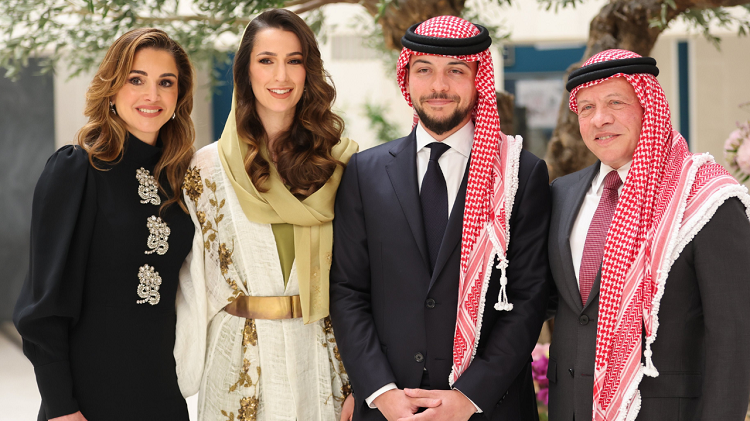 "خطوبة الأمير الحسين"