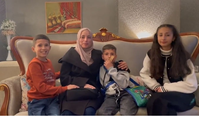 "الطفل السوري ربيع شاهين يصل السعودية ويستعد للقاء رونالدو"