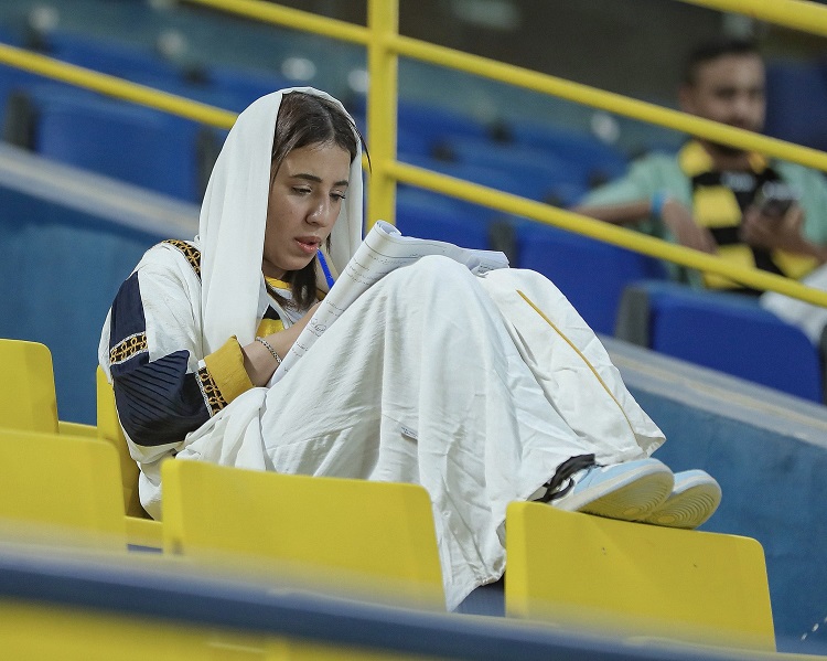 "الدوري السعودي للمحترفين بين الاتحاد والنصر"