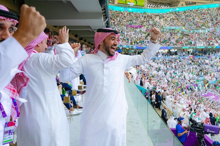 "وزير الرياضة السعودي الأمير عبدالعزيز الفيصل"