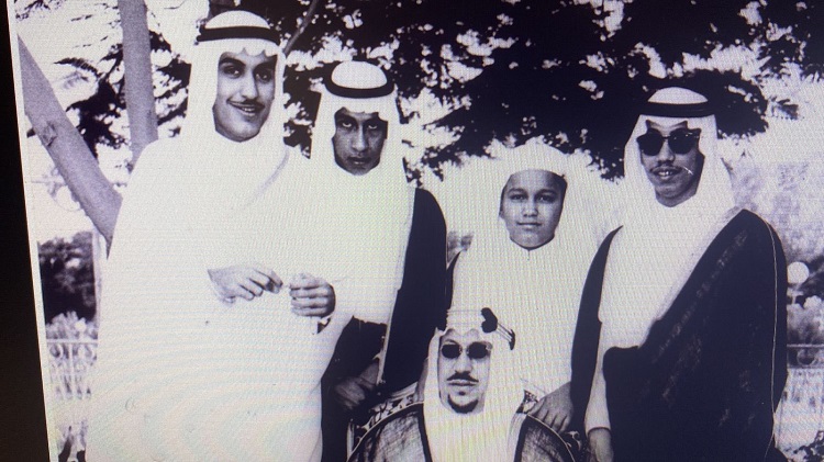 " الأمير عبدالإله بن سعود"