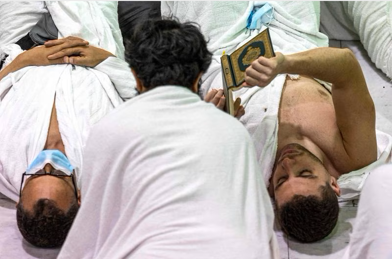 "المسجد الحرام شهر رمضان المبارك"