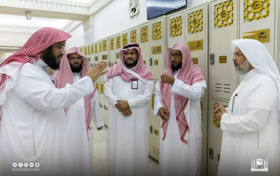 "الاعتكاف في المسجد الحرام"