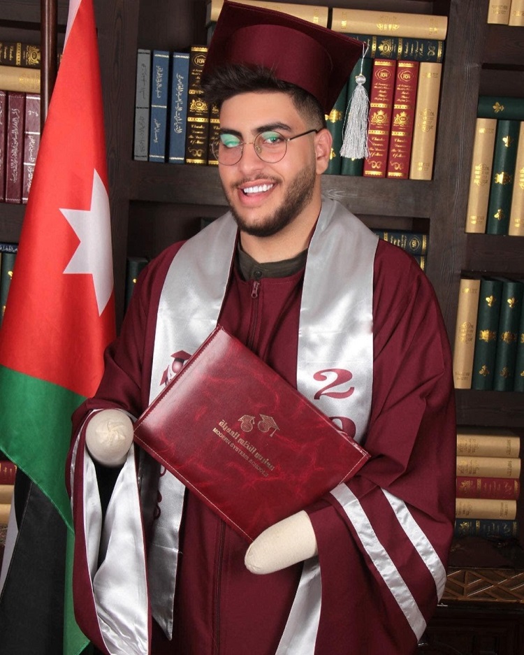فتى الزرقاء