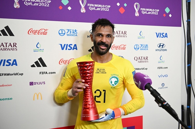 "محمد العويس"
