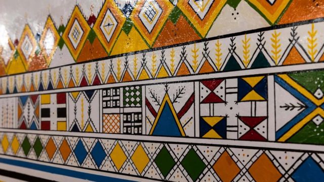 نقش القط العسيري