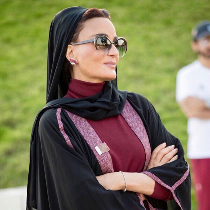 الشيخة موزة بنت ناصر