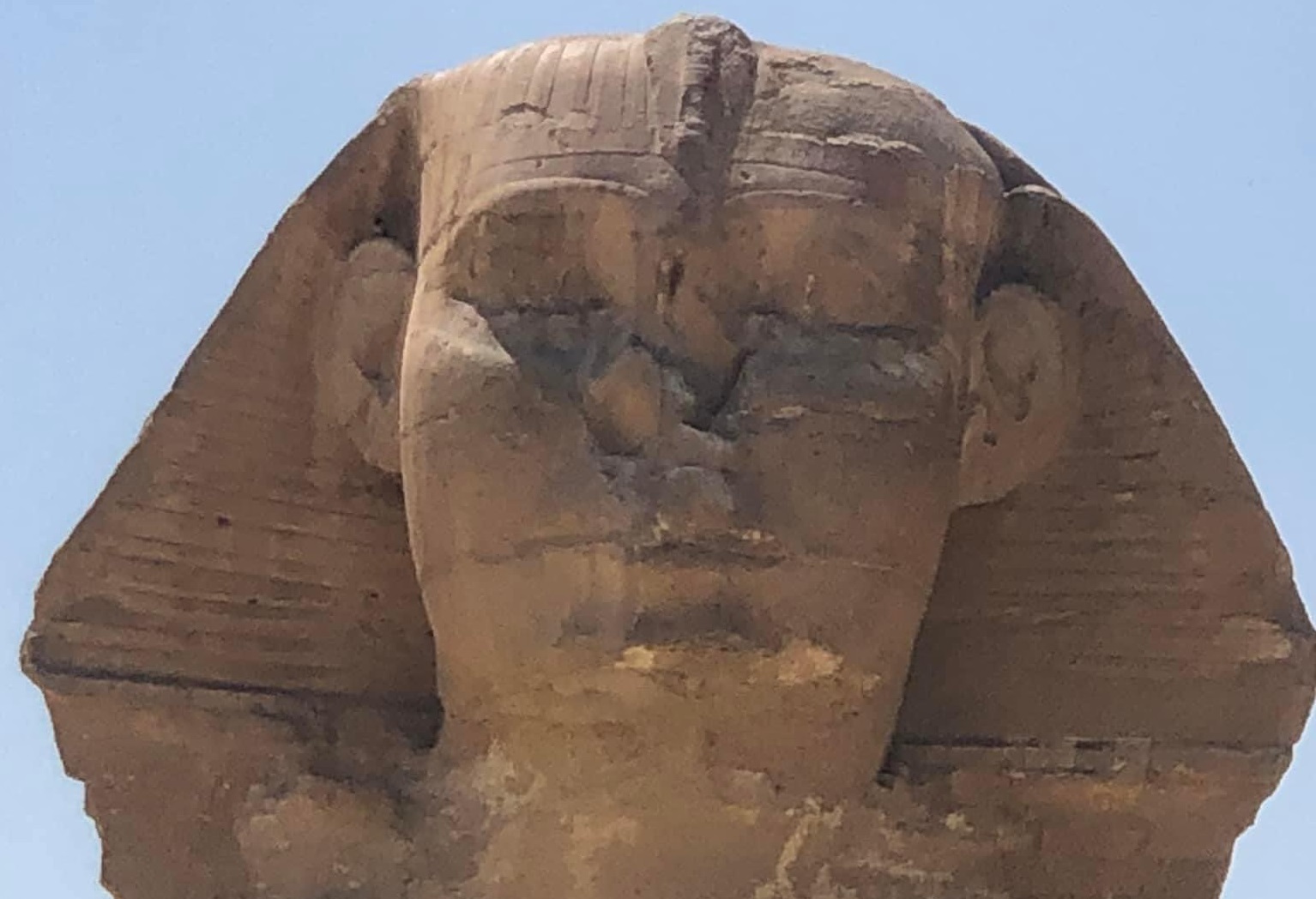تمثال أبو الهول نائما - صورة مزعومة