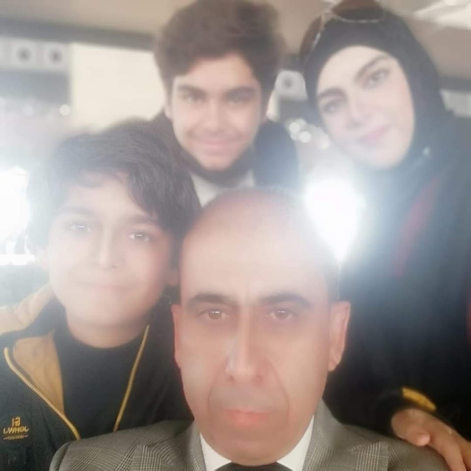 احسان السلامات نائب عام محكمة الجنايات الكبرى وعائلته
