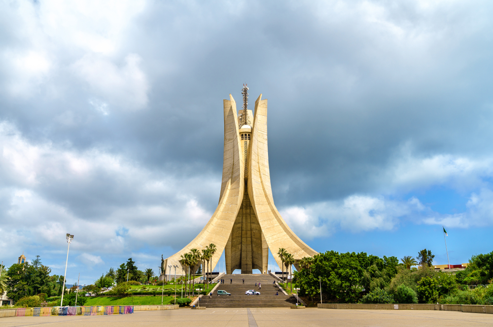 الجزائر