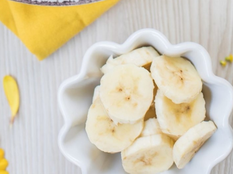 جميلة البوابة: 4 خلطات رائعة من الموز لبشرة صافية