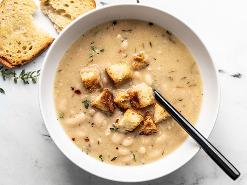 وصفات خريفية: شوربة الفاصوليا البيضاء