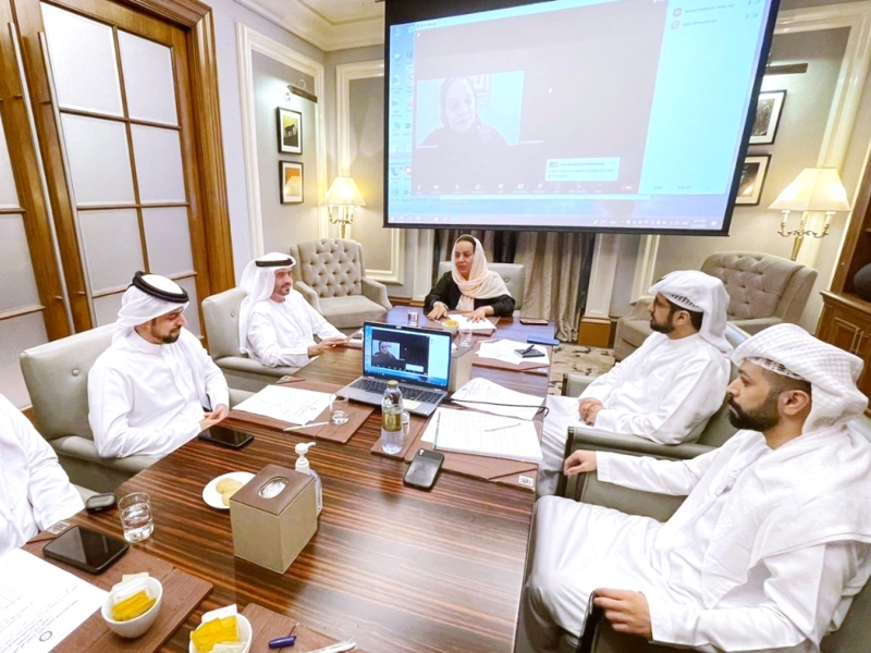 تمديد المشاركة في جائزة «فتاة العرب» للشعر