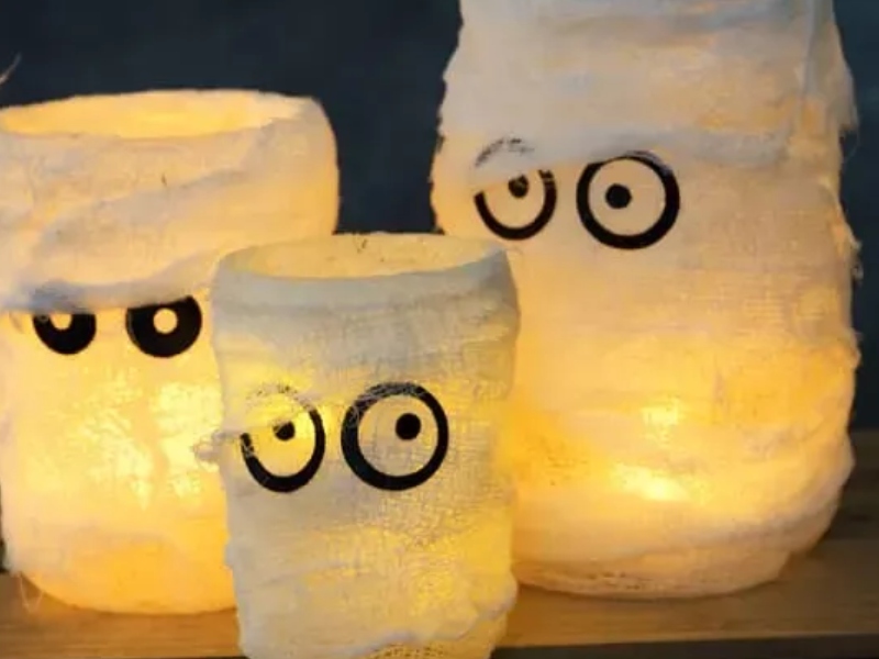 مصابيح مومياء هالوين في ثلاث خطوات سهلة!