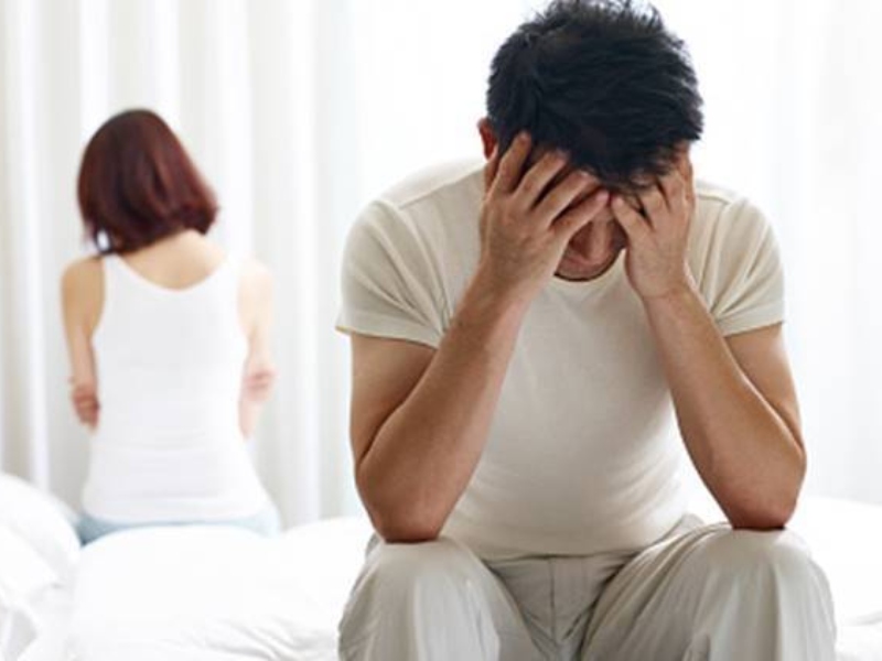 طبيب البوابة: لماذا يتردد الرجال في الحديث عن العقم؟