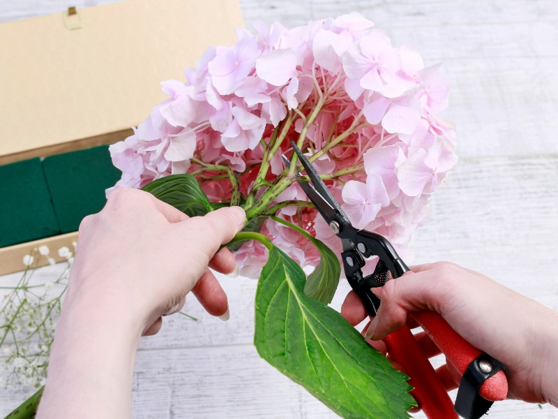 اصنعيه بنفسك: معطر منزلي برائحة زهور الربيع