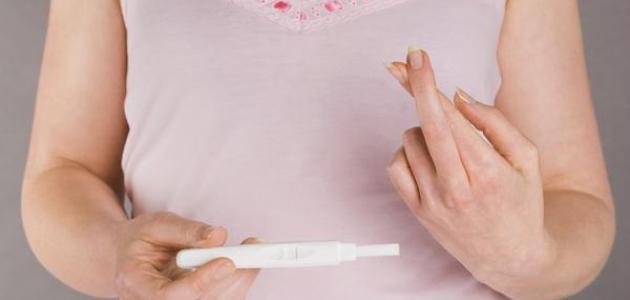 "الأسئلة الشائعة حول كيف أعرف أني حامل عن طريق اليد؟