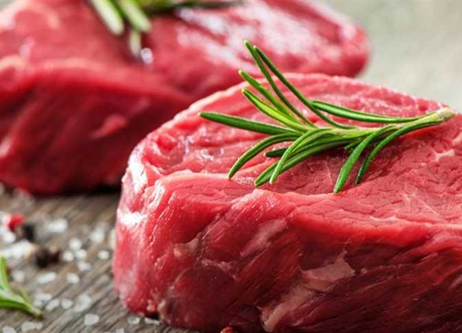تفسير رؤية شراء اللحم النيء في المنام دون أكله