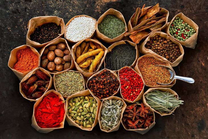 تناول الأعشاب والتوابل
