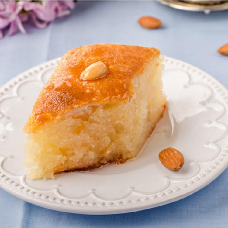 طريقة عمل البسبوسة بالسميد والحليب