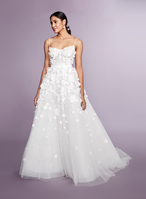 موضة فساتين الزفاف