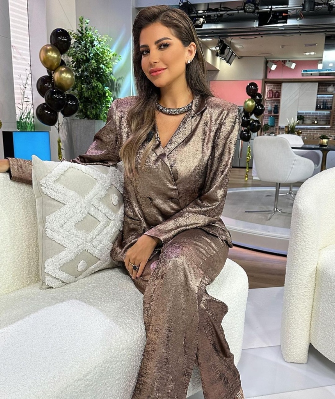 إطلالات سارة مراد مقدمة برنامج سعودي آيدول