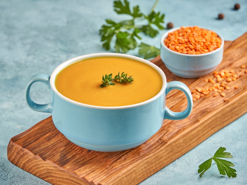 طريقة عمل شوربة العدس مثل المطاعم