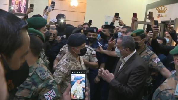 ملك الأردن في مستشفى السلط