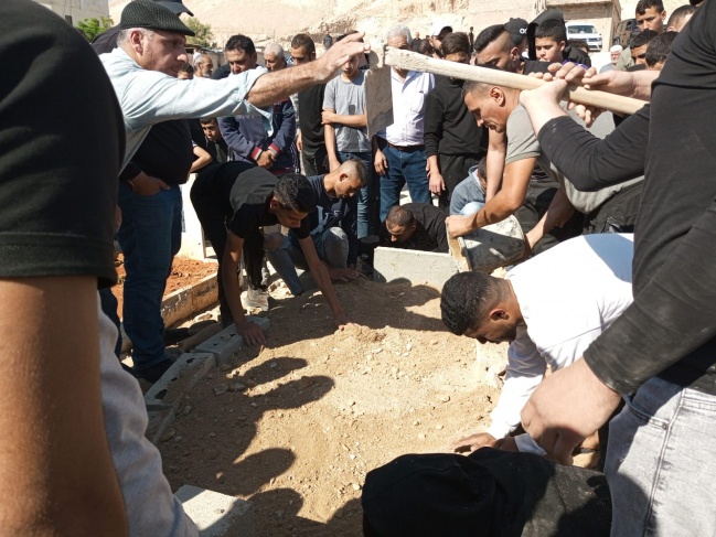 تشييع جثمان الشهيد اللدعة