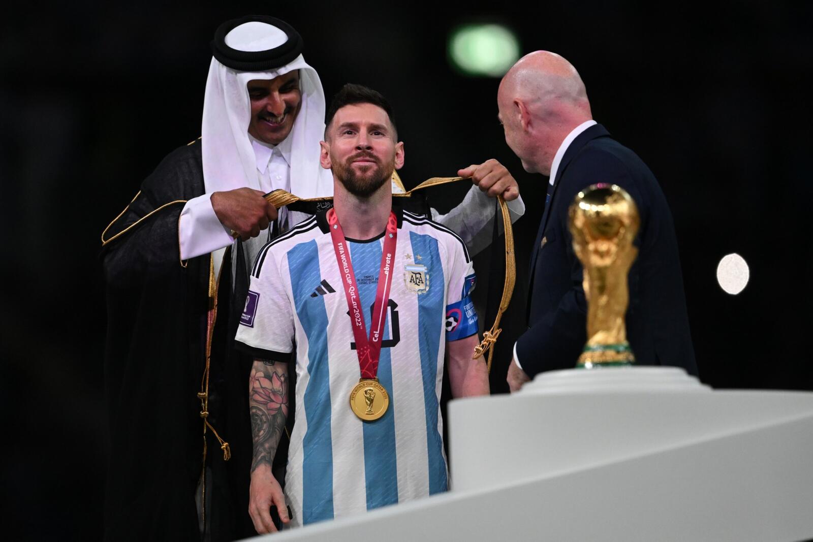 ميسي أفضل لاعب في بطولة كاس العالم 2022