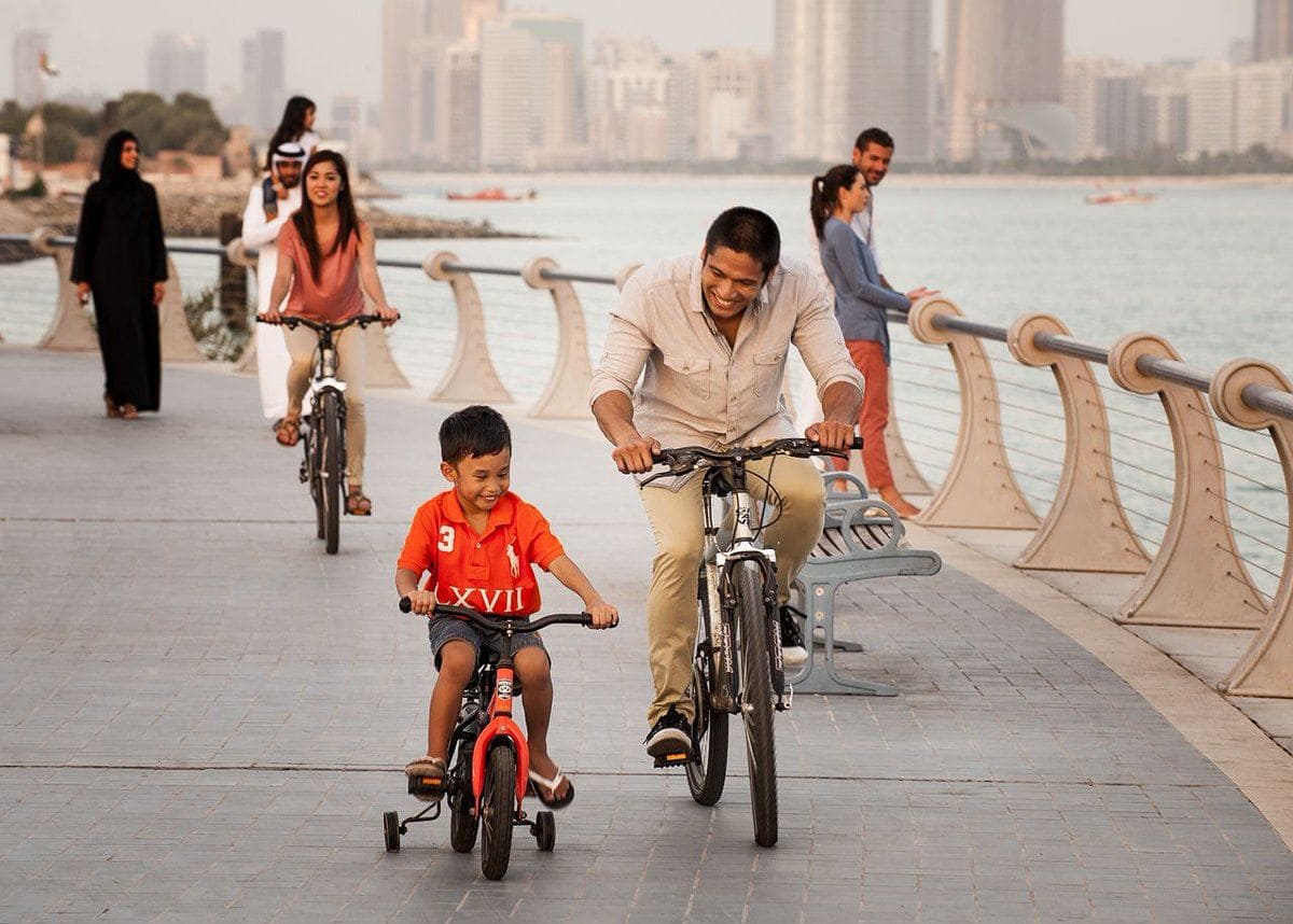 استئجار دراجة هوائية أو سكوتر