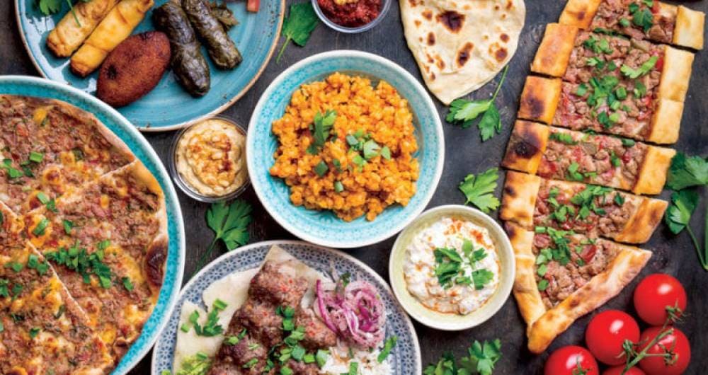 المطاعم القريبة من كورنيش توتون سامسون