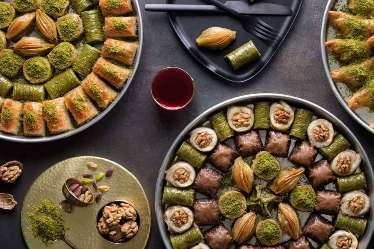 حلويات الأسطورة