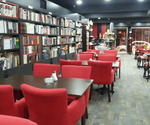 مكتبة سراي كافيه